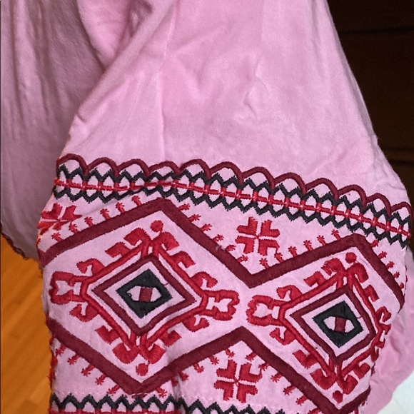 Embroidered Blouse - Picture 2 of 2